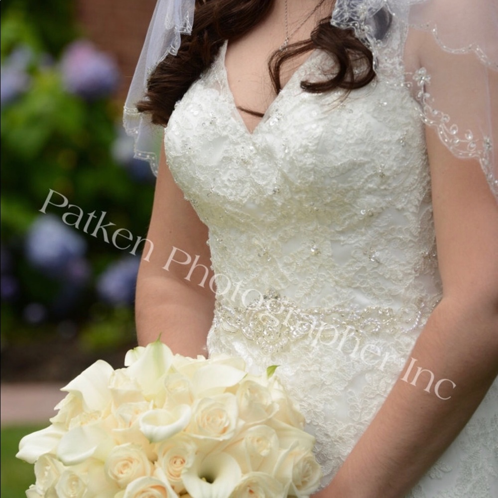 Wedding dress